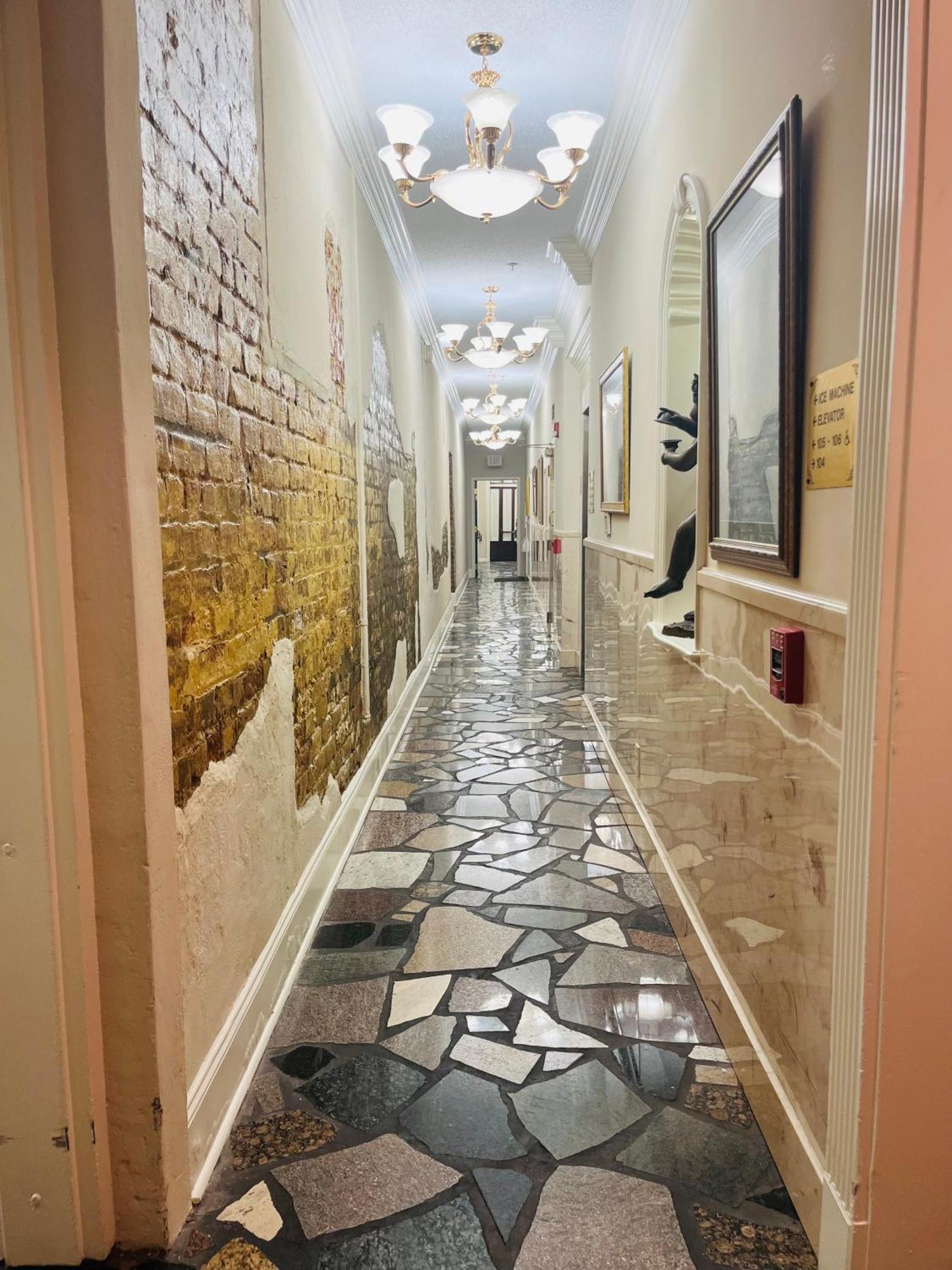 Plaza Suites Downtown New Orleans Buitenkant foto