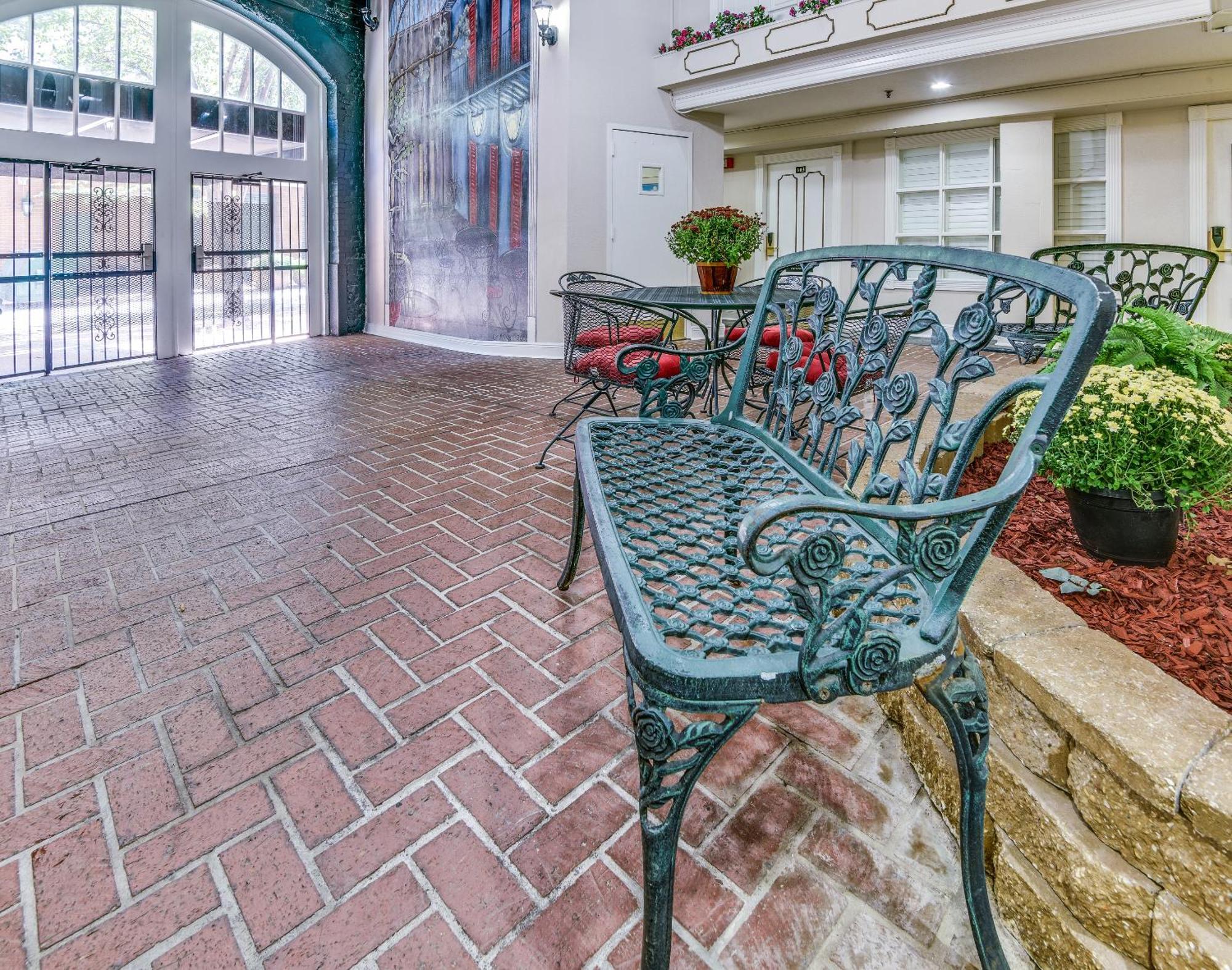 Plaza Suites Downtown New Orleans Buitenkant foto