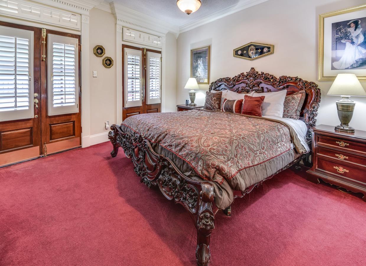 Plaza Suites Downtown New Orleans Buitenkant foto